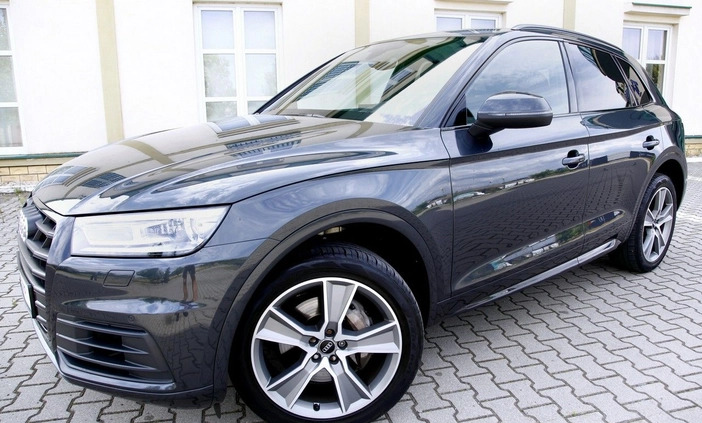 Audi Q5 cena 139999 przebieg: 88000, rok produkcji 2018 z Brusy małe 407